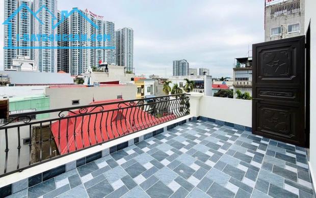 Căn nhà ngay Thiên Lôi - Aeon Mall, 47m2*4 tầng- 3tỷ4, bìa nở hậu, ngõ nông, thông, thoáng