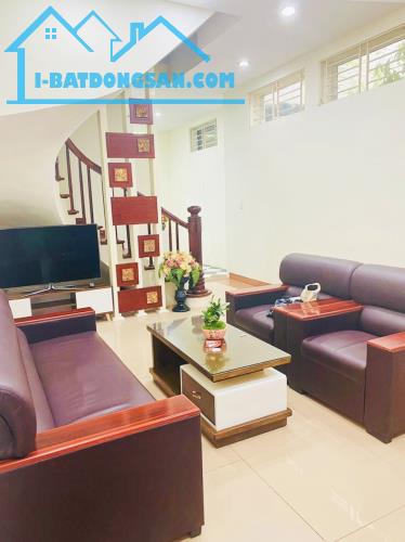 BÁN NHÀ GẦN PHỐ LƯƠNG ĐỊNH CỦA – PHƯƠNG MAI, NGÕ THÔNG RẤT GẦN MẶT PHỐ ĐƯỜNG Ô TÔ.