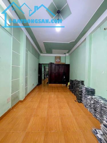 Nhà Tân Bình - Hồng Lạc, 4 tầng - ở ngay - KD đa dạng, ngang hơn 3m - dài 17m - hơn 8 tỷ.