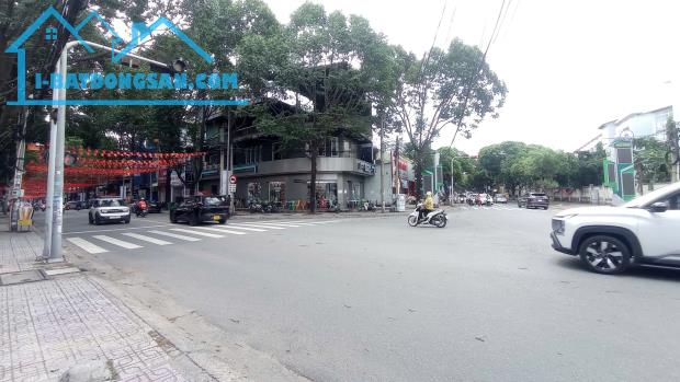 Bán nhà mặt tiền Dương Tử Giang ngang 6.5m, Tân Mai, Biên Hòa, 148m2, giá 14 tỷ 500.