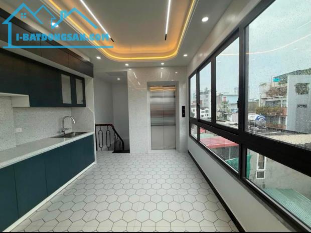 Siêu phẩm phố Hào Nam 33m2, 6T thang máy, mới đẹp long lanh nhỉnh 10 tỷ gần Vành Đai 1
