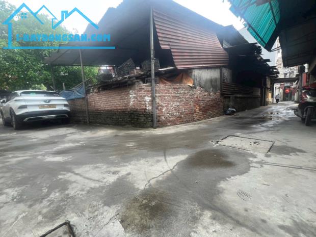 🔥🔥 CẦN BÁN GẤP MẢNH ĐẤT PHỐ ME – SÁT TRƯỜNG HỌC – Ô TÔ VÀO TẬN ĐẤT 🔥🔥 📍 Vị trí cực đ