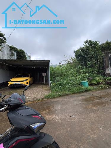 Đất hẻm Nguyễn thiếp sau lưng cà phê view VƯỜN XINH