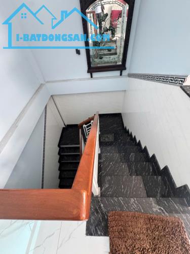 🏠🚘🔥TTQUẬN 6, GẤP BÁN, GIẢM SÂU, SÁT MT, NGAY CHỢ MINH PHỤNG, 70M2, 3 TẦNG, NHỈNH 5 TỶ