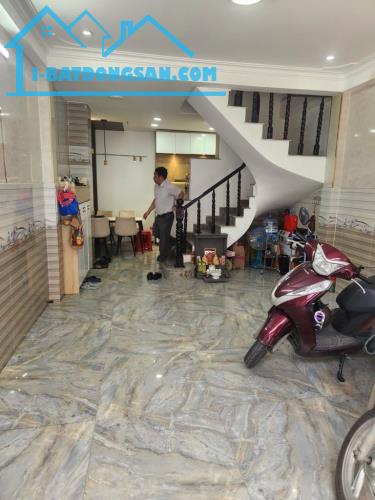HIẾM BÁN - HẺM XE HƠI QUAY ĐẦU THOẢI MÁI - LIỀN KỀ PHÚ MỸ HƯNG