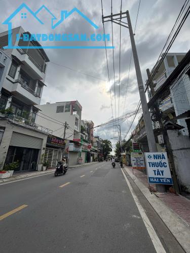 Bán đất đường Hiệp Bình gần chợ, 61m2, chỉ 1 căn ra mặt tiền, HXH, giá 6.1 tỷ