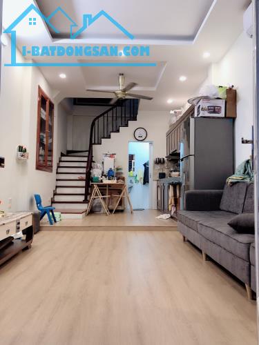 Siêu phẩm!Nhà Phương Canh,Xuân Phương,Từ Liêm 35m2x5T oto đỗ sát nhà,rẻ nhất khu vực