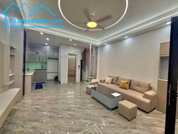 Bán nhà Đại Từ, HN, DT 40 m2, 5 tầng, MT 4. 5m, giá bán 12.5 tỷ 🔥Mô tả: ☀️ Nhà chắc chắn,