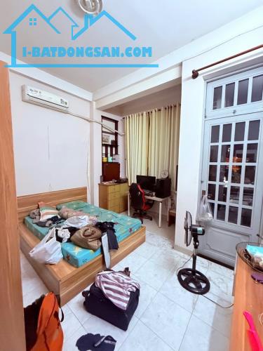Nhà đẹp hẻm 8m Yên Đỗ, tân phú cần bán – 65m, 3 tầng, đủ công năng, khu dân cư chỉ 8.X tỷ