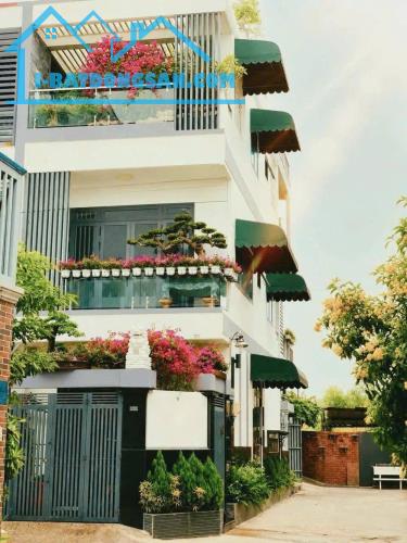 Như tranh 3D, 4 Tầng. Nội thất cao cấp. Hẻm xe hơi Đình Phong Phú, Tăng Nhơn Phú B, Quận 9