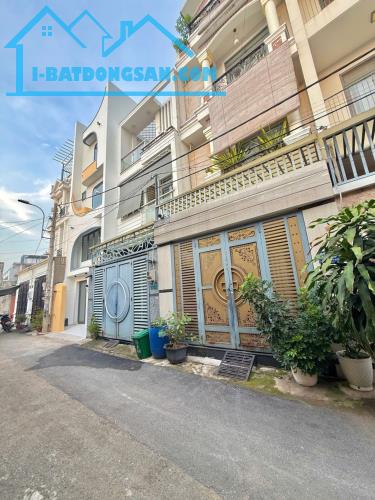 SAU GIGAMALL - ĐƯỜNG 25 HIỆP BÌNH - DTSD 173m2 - 3 TẦNG - 8.8T