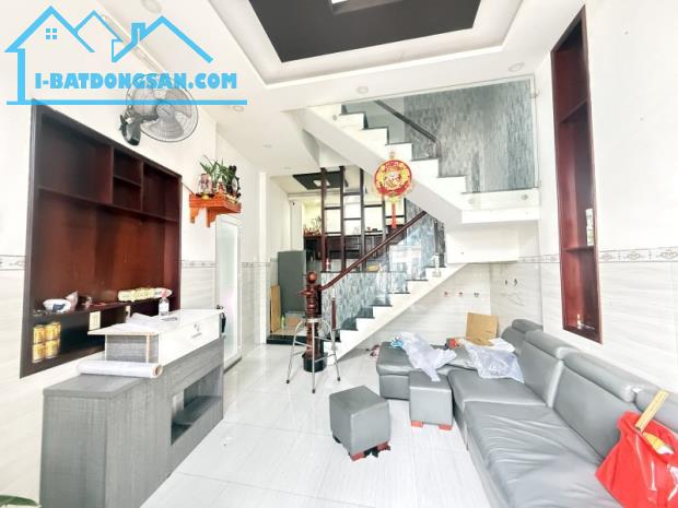 Bán nhà 4 tầng đường số 6, Linh Tây, Thủ Đức, TP HCM. DT 62m2, sổ hồng riêng. Giá 5,18
