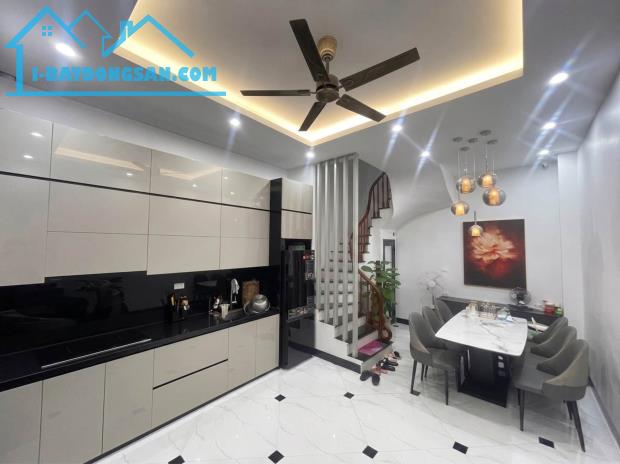 NHÀ HẺM XE HƠI NGAY GẦN QUẬN 11 TRỊNH ĐÌNH TRỌNG, TÂN PHÚ, CHỈ 3.95 TỶ