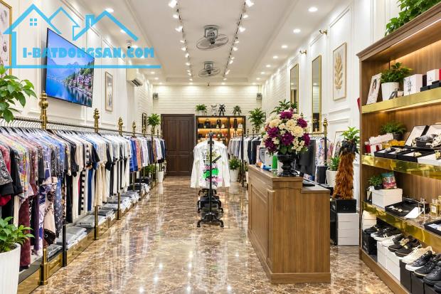 BÁN GẤP NHÀ MẶT PHỐ QUÁN THÁNH TT BA ĐÌNH GIÁP RANH TÂY HỒ KD VỈA HÈ 4M 62M NHỈNH 37 TỶ