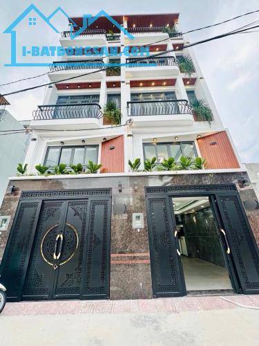 HÀ 5 TẦNG CÓ THANG MÁY — HẺM 8m Ô TÔ ĐẬU ĐỖ NGÀY ĐÊM — GIÁP TÂN PHÚ GẦN AEON MALL — NGAY