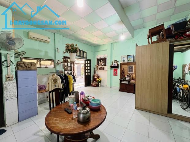 [DP120*] Bán nhà Nguyễn Văn Quá, sát Ngã Tư An Sương.