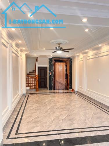Bán nhà MP Hồng Tiến - Long BIên 55m 7 tầng kinh doanh