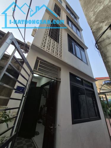 BÁN NHÀ DÂN XÂY GIÁ RẺ 1.65 TỶ 4 TẦNG FULL ĐỒ NGÕ TRẦN NHÂN TÔNG