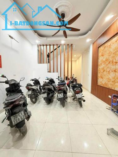 BÁN NHÀ PHỐ TRƯƠNG ĐỊNH – HAI BÀ TRƯNG NGÕ THÔNG NGUYỄN AN NINH, NHÀ ĐẸP Ở NGAY.