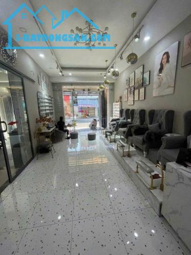 Bán Nhà MTKD Ngay Âu Cơ, Tân Phú, 181m2, Ngang 8m, 5 Tầng Thang Máy, Nhỉnh 39 Tỷ TL.