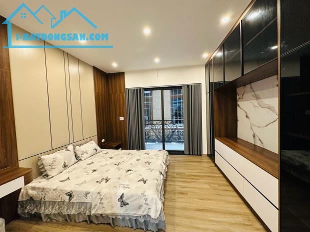 Siêu phẩm phố Vương Thừa Vũ 45m2, 5T thang máy, 2 thoáng full nội thất nhỉnh 11 tỷ