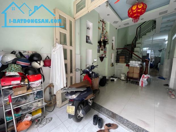 [K2935*] Nhà 3 tầng mới hẻm ô tô né cạnh Chợ Xóm Mới, 3.1x21m, 5.x tỷ