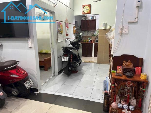 Bán nhà Sơn Kỳ 52m, ngang 8.1m, hẻm 3m thông, 4 PN gần ĐH Công Thương, sầm uất nhỉnh 4 tỷ.