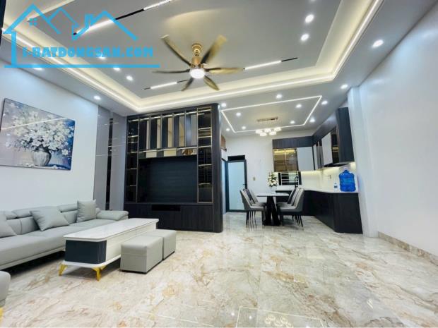 Lô góc 3 mặt thoáng TDP 6 An Dương 42m2 3 tầng giá 2,89 tỷ