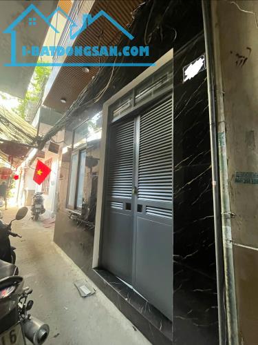 CỰC HIẾM – HƠN 5 TỶ – NHÀ ĐẸP TRUNG TÂM ĐỐNG ĐA – 5 TẦNG