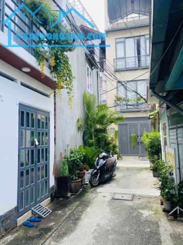 Chỉ hơn 3 tỷ - Bình Thạnh - Lê Quang Định 📐Diện tích: 18m² (3.5x6) vuông A4