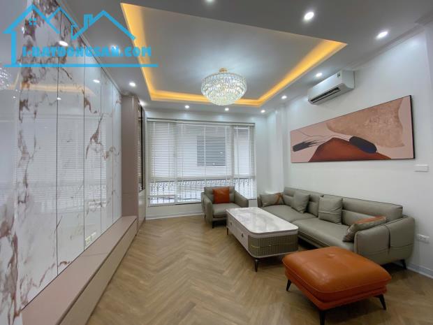 BÁN NHÀ PHỐ CÙ CHÍNH LAN – THANH XUÂN, GẦN MẶT PHỐ, NHÀ ĐẸP 4 TẦNG x 35M2 CHỈ HƠN 8 TỶ.