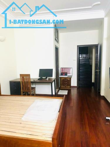 Bán Nhà Phố Nguyễn Đình Chiểu, cạnh CV Thống Nhất - 70m2 x 4 Tầng - Sổ vuông - Giá 16,2 Tỷ