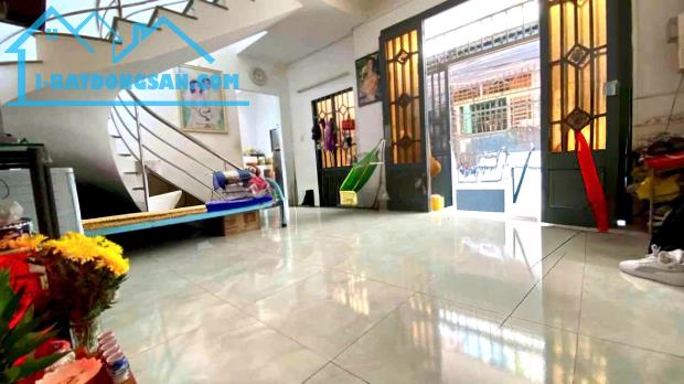 Bán Nhà Lưu Hữu Phước P.15 Quận 8 – Hẻm Thông Tứ Tung – Ngang Hiếm 4,8m - Chỉ 4 Tỷ Nhỉnh