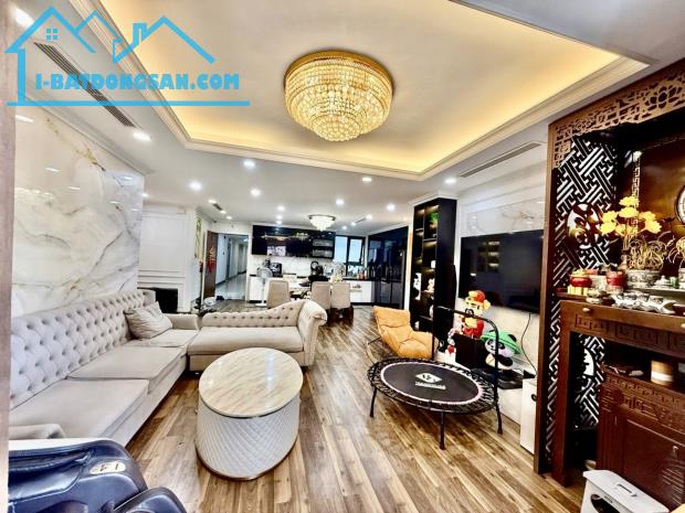 Bán căn góc chung cư Diamond Goldmark City 140 m2 3 ngủ 2 WC full nội thất CC 10 tỷ Bp