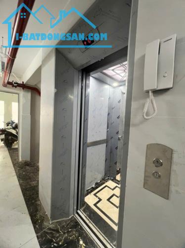 Chấn động CHDV 6 lầu Quang Trung nở hậu 8m 182m2 32PN T.máy DT 105tr gần BV chỉ 17.5 tỷ.