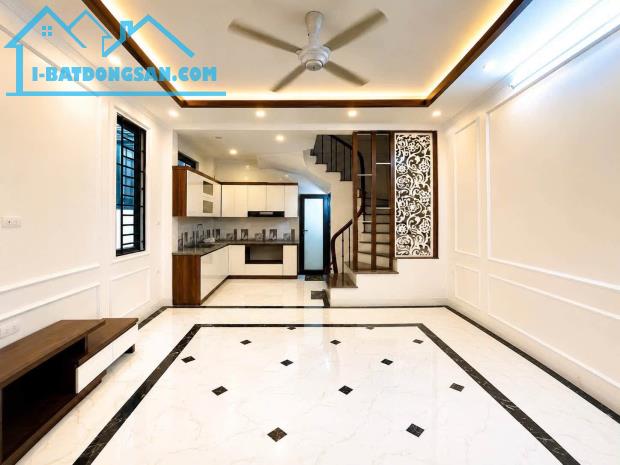 Nhà đẹp long lanh ngõ Láng Hạ, giá 10.95 tỷ, 34m2x5T, ẢNH THẬT