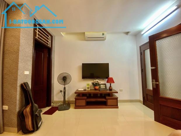 BÁN NHÀ PHỐ VƯƠNG THỪA VŨ – THANH XUÂN, RẤT GẦN MẶT PHỐ, NGÕ Ô TÔ THÔNG, NHÀ ĐẸP 5 TẦNG.