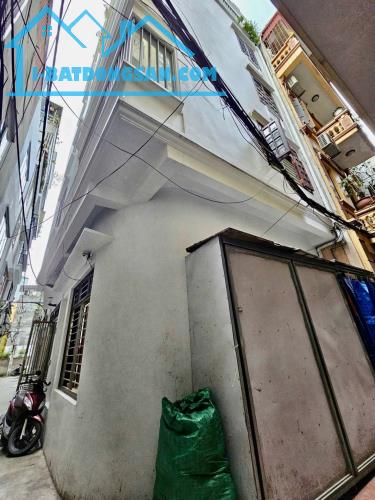Bán nhà ngõ 207 Xuân Đỉnh 30 m2 Mt 5 m xây 3 tầng cũ, Lô góc vuông đẹp, gần phố 5.1 tỷ