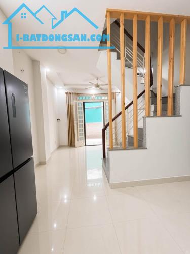 Căn nhà đẹp 4 tầng 2 ngủ, Ba Tháng Hai, Quận 10, Giá chỉ 5.15 tỷ