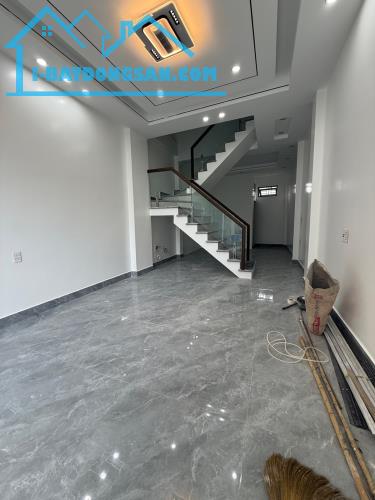 NHÀ MỚI 3 TẦNG – 50M² – 3 PHÒNG NGỦ – TRUNG TÂM AN DƯƠNG