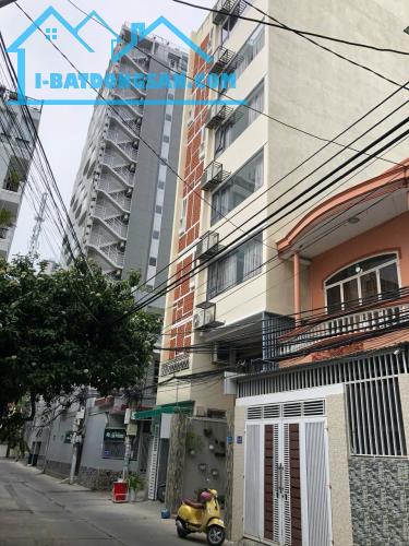 Khách sạn 8 tầng 21 phòng 76,8m2 - Hẻm Tuệ Tĩnh khu phố tây Nha Trang, cách biển 200m