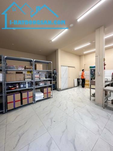 MẶT TIỀN KINH DOANH TÂN KỲ TÂN QUÝ ĐƯỜNG 30M- 74M2(7.2x10.3)- 4 TẦNG LÔ GÓC. CHỈ 10 HƠN TỶ