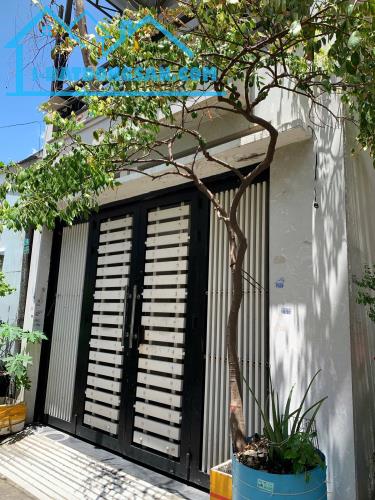Nhà Tân Phú hẻm xe hơi sát mặt tiền gần Gò Dầu - 48m² - Kết cấu ở ngay - chỉ 6 tỷ