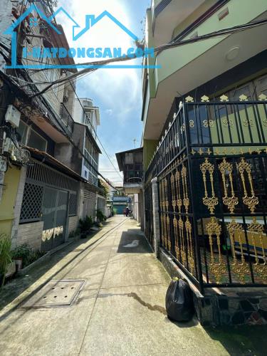 Nguyễn Duy, 4m x 10m, 1 Lửng, 2Lầu, 3PN, Sổ Hồng Riêng, HXH, KDC Hiện Hữu