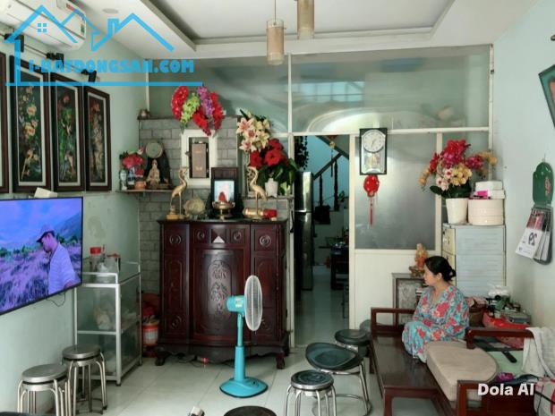 Nhà cũ 3 tầng Văn Cao, 2 mặt tiền,khu sầm uất, đủ công năng, mua ở, đầu tư tốt nhỉnh 4 tỷ.