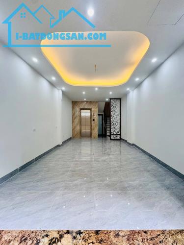 BÁN NHÀ PHỐ NGUYỄN LÂN – THANH XUÂN, 6 TẦNG THANG MÁY, NGÕ THÔNG Ô TÔ ĐỖ CỬA.