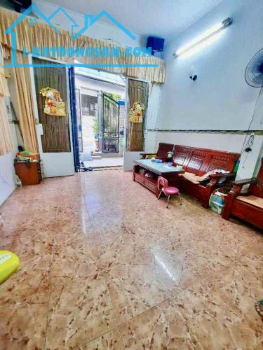 BÁN NHÀ MẶT TIỀN ĐƯỜNG 10M GẦN CẦU CHÀ VÀ QUẬN 8 – 62M2 – 3PN – 6.99 TỶ – LH 0784968131