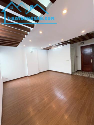 90 Trần Thái Tông – 82.3M2, 2PN, 2WC, Mặt Phố, 8.5 Tỷ – Cực Thoáng, Công Viên 200m