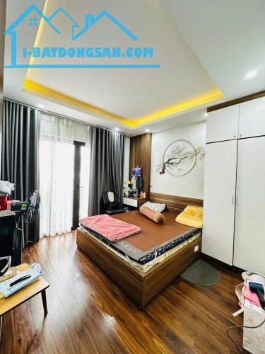 Bán nhà Khương Đình 39m2, 5T, MT3.8m Gara ô tô tránh giá 11 tỷ gần Vành Đai 2.5