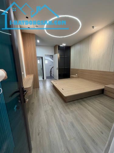 BÁN NHÀ XUÂN LA 33M2 5 TẦNG MT 4M - 3 NGỦ- NGÕ VIP - FULL NỘI THẤT - GẦN HỒ TÂY NHỈNH 9 Ỷ